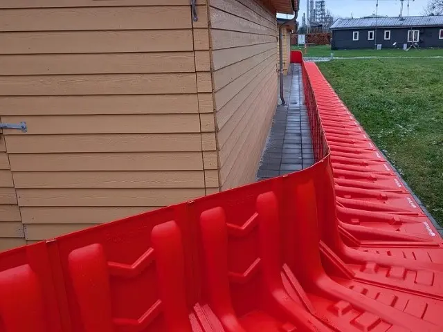 Boxwall-Plastic-barrier-at-Nyborg-Roklub-2