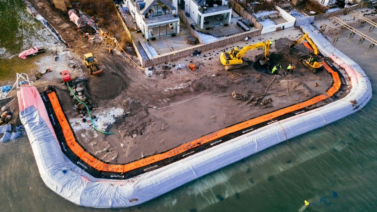 How an Inflatable Cofferdam Simplifies Excavation